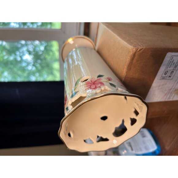 Vintage Lenox 8.5" Porcelain Vase Gold Rimmed - Picture 4 of 6